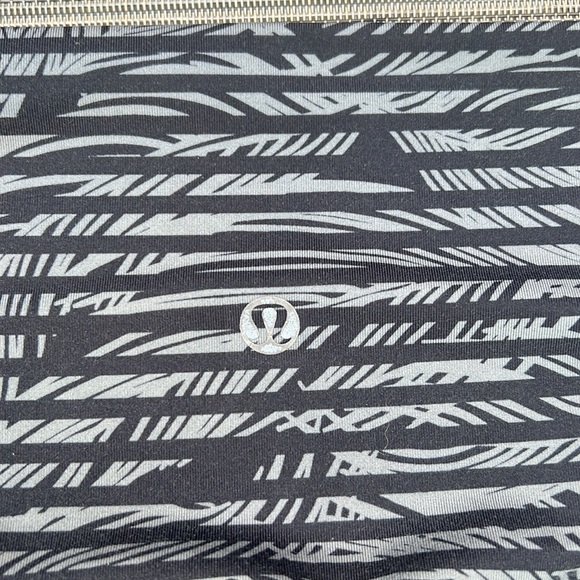 Lululemon Wunder Under Pant *Luxtreme (Roll Down) Size 8 - Picture 10 of 10
